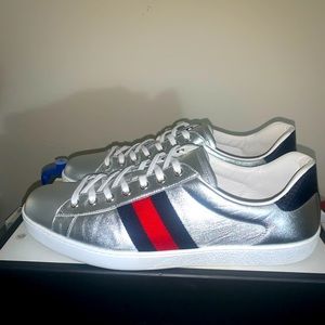 Gucci Ace metallic leather sneaker